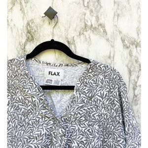Flax NWOT Linen Leaf Print Linen Button top